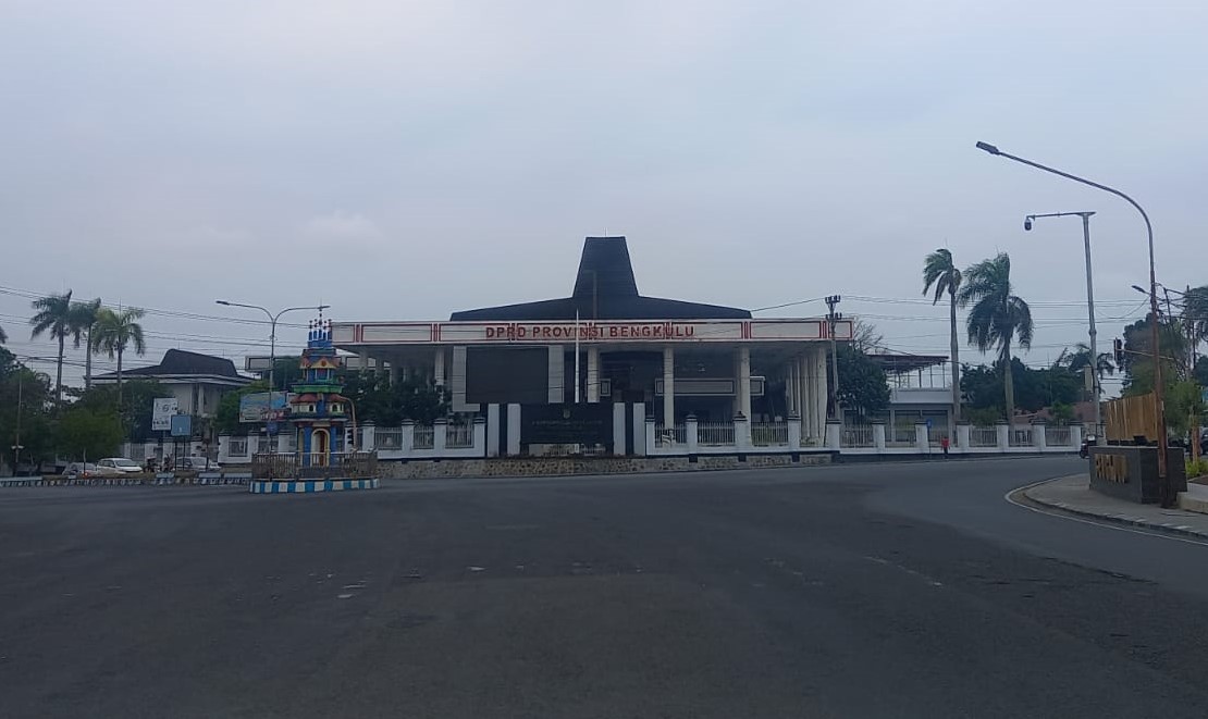 DPRD Tunda Paripurna Karena Gubernur Berhalangan
